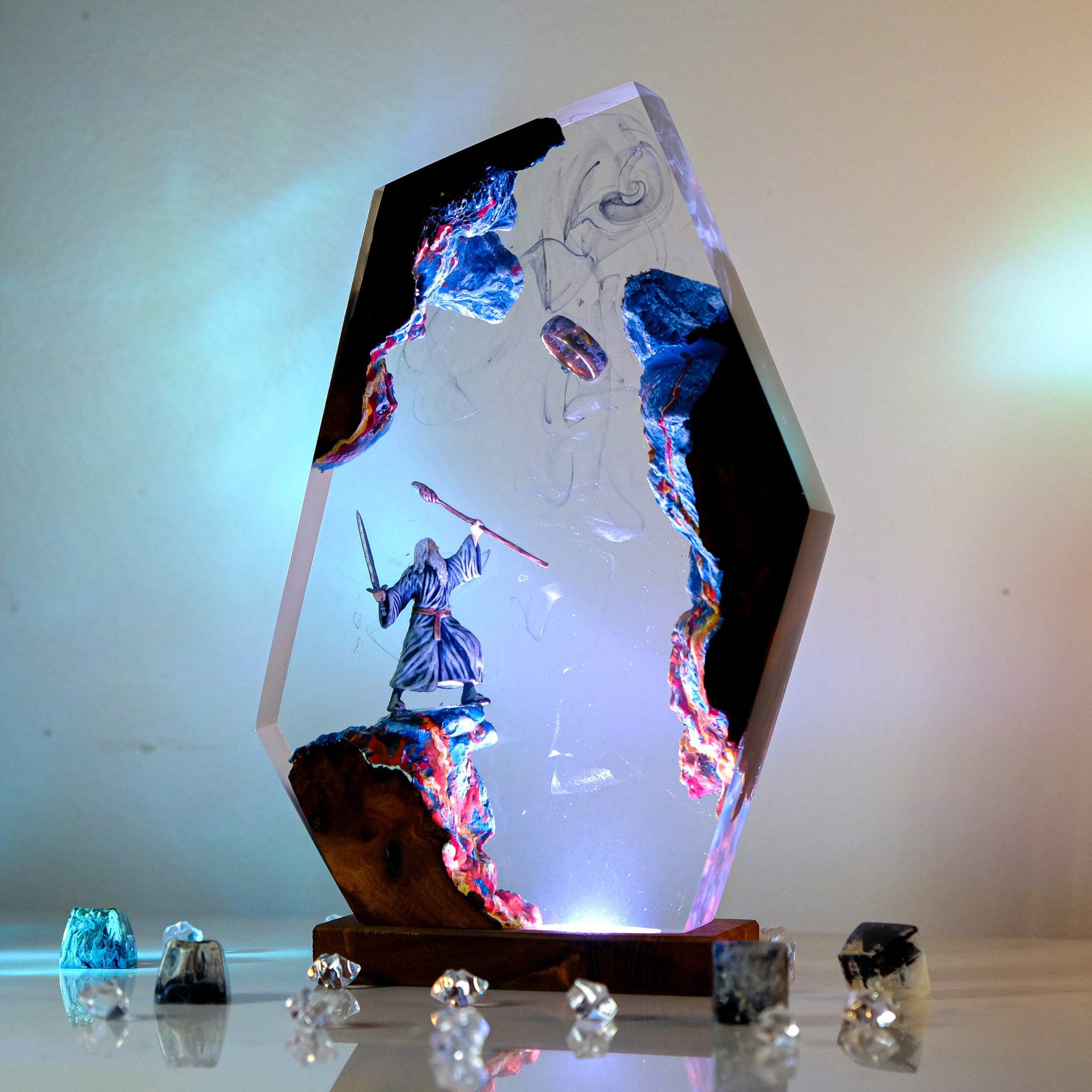 Figurka z sceny filmowej, stol – Lighting Decoration For Wedding recenzja i cena
